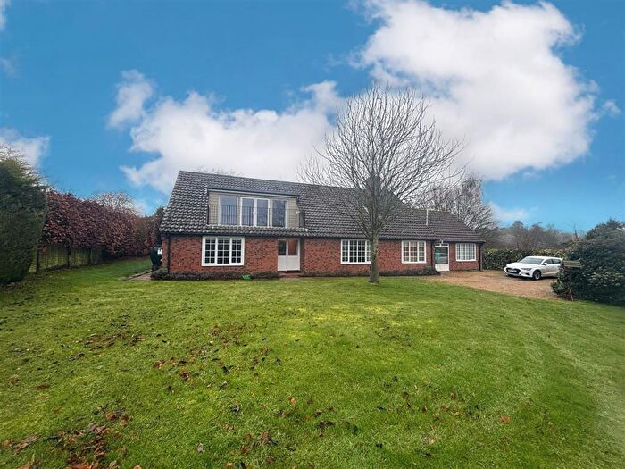 4 Bedroom Bungalow To Rent In School Lane, Harpley, King'S Lynn, PE31