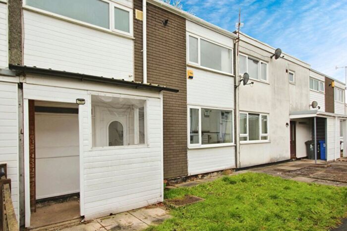 3 Bedroom Terraced House To Rent In Batemoor Walk, Sheffield, South Yorkshire, S8