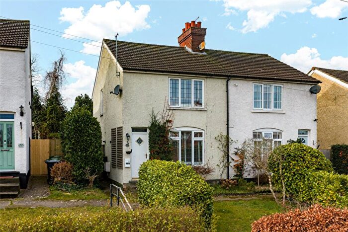 3 Bedroom Semi Detached House For Sale In Mount Pleasant, Aspley Guise, Milton Keynes, Bedfordshire, MK17