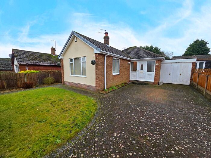 2 Bedroom Detached Bungalow For Sale In Marlborough Avenue, Haxey, DN9
