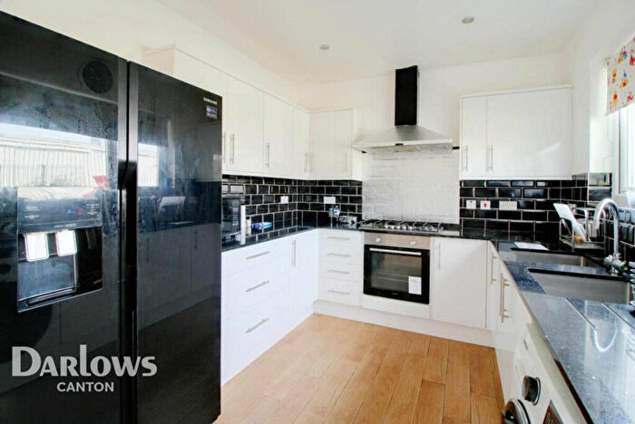 3 Bedroom Semi-Detached House For Sale In Tyndall Street, Cardiff, CF10