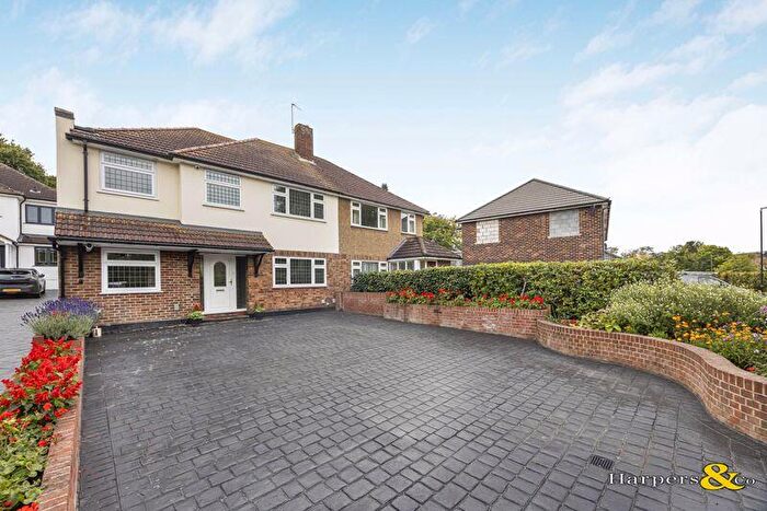 4 Bedroom Semi-Detached House For Sale In Love Lane, Bexley, DA5