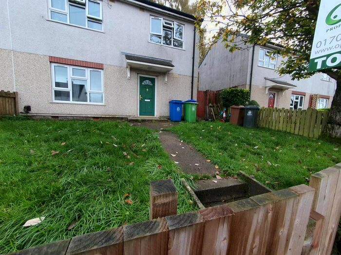 3 Bedroom Semi-Detached House To Rent In Kirklee Road, Rochdale, OL11