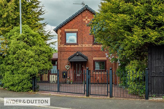 3 Bedroom Semi-Detached House For Sale In Dobbin Drive, Kirkholt, Rochdale, Greater Manchester, OL11