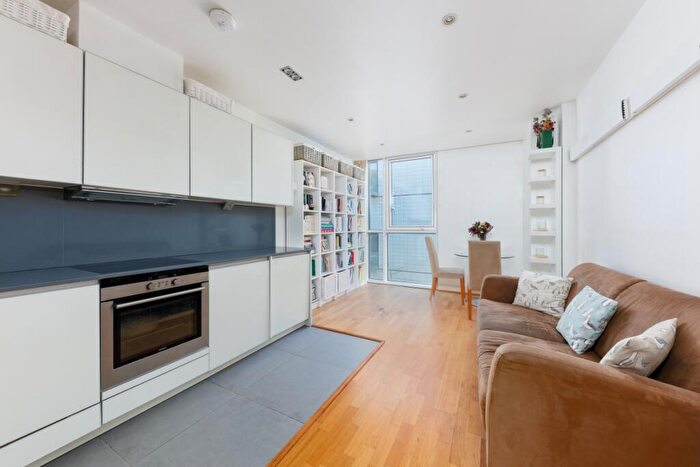 1 Bedroom Apartment To Rent In Hooper St London, E1