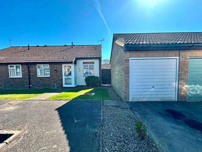 2 Bedroom Bungalow To Rent In The Briary, Bexhill-On-Sea, TN40