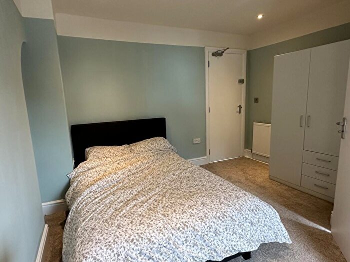 5 Bedroom Terraced House To Rent In Bedroom With All Ensuites Available For /, LN2