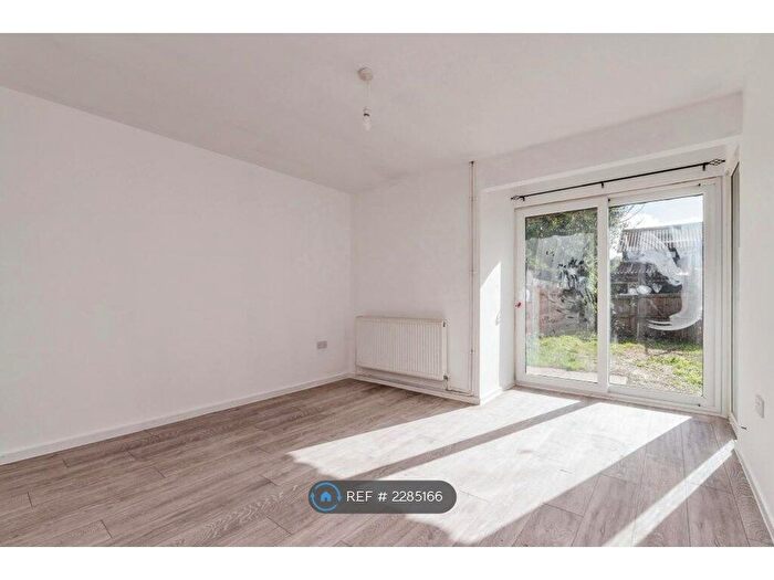 3 Bedroom Terraced House To Rent In Littlebury Green, Basildon, SS13