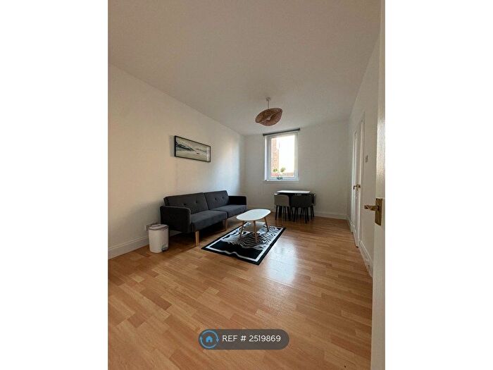 1 Bedroom Flat To Rent In Abbey Lane, Edinburgh, EH8