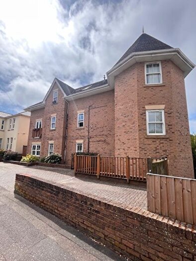 2 Bedroom Flat To Rent In Drummond Road, Bournemouth, BH1