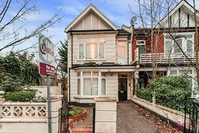 2 Bedroom Maisonette For Sale In Danvers Road, N8