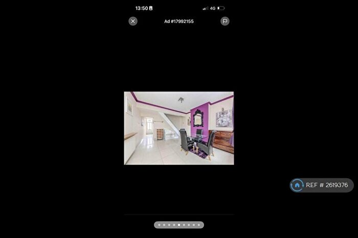 3 Bedroom Terraced House To Rent In Victoria Street, Stoke On Trent, ST4