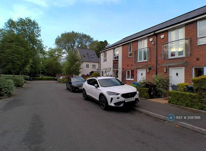 2 Bedroom Terraced House To Rent In Wesham Road, Manchester, M11