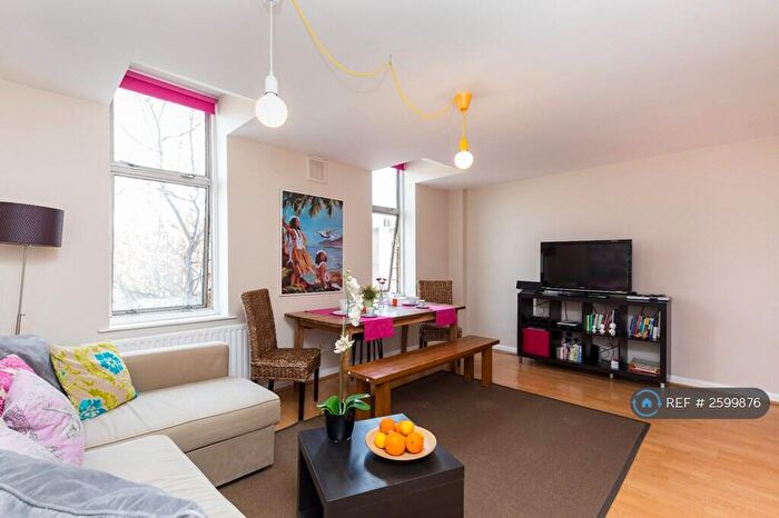 1 Bedroom Flat To Rent In Upper Street, London, N1