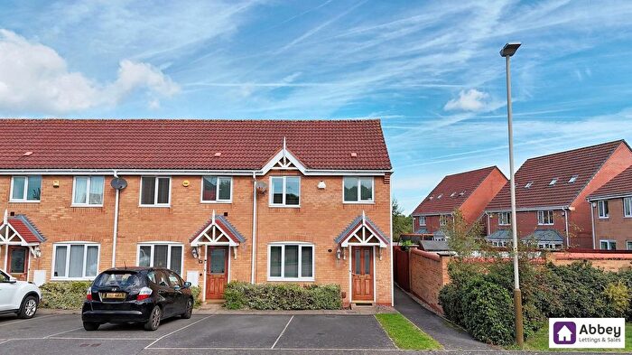 3 Bedroom End Terrace House For Sale In Bestwood Close, Leicester, LE3