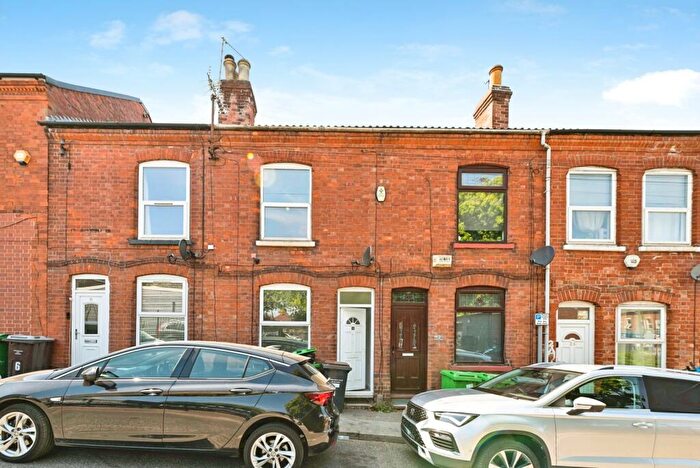 2 Bedroom Terraced House For Sale In High Church Street, Nottingham, Nottinghamshire, NG7