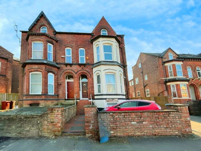 8 Bedroom Semi-Detached House To Rent In Norman Road, Fallowfield, M14