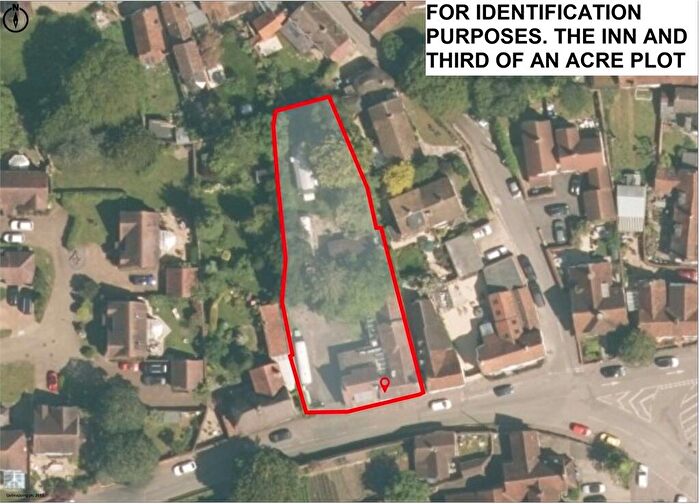 5 Bedroom Detached House For Sale In Station Road, Haddenham, Buckinghamshire., HP17