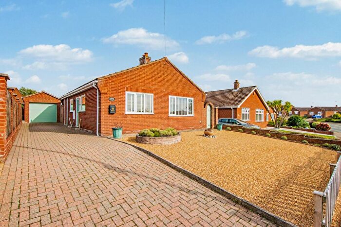 2 Bedroom Detached Bungalow For Sale In Mountbatten Road, Dersingham, PE31