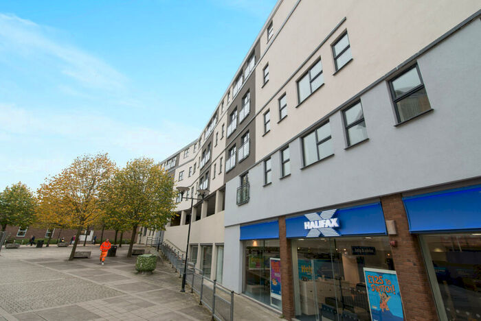 2 Bedroom Apartment To Rent In Festival Apartments, Basingstoke, RG21