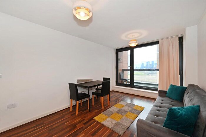 1 Bedroom Apartment For Sale In Hallsville Road, London, E16