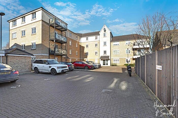 2 Bedroom Flat For Sale In Blenheim Square, North Weald, CM16