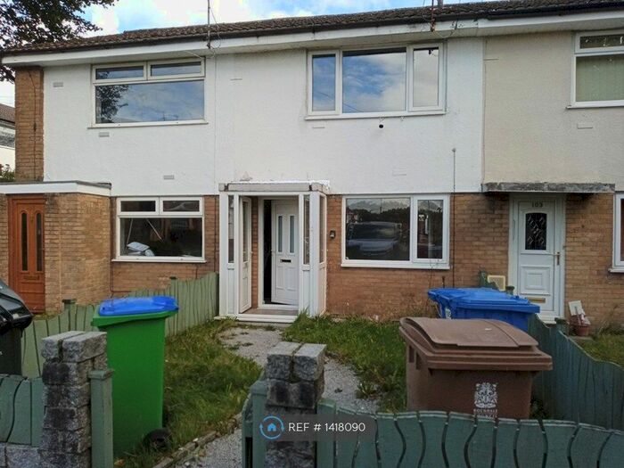 2 Bedroom Terraced House To Rent In Glenwood Drive, Middleton, Manchester, M24