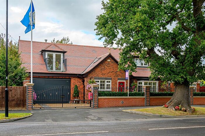 4 Bedroom Detached House For Sale In Broadway, Fulford, York, YO10