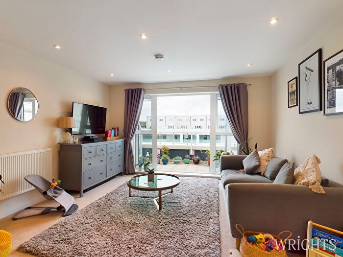 2 Bedroom Flat To Rent In Bessemer Road, Welwyn Garden City, AL7