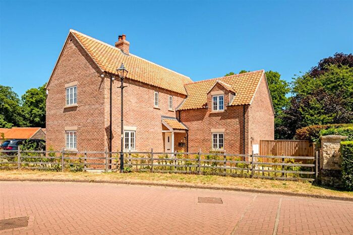5 Bedroom Detached House For Sale In Church Farm Mews, Rectory Lea, Fillingham, DN21