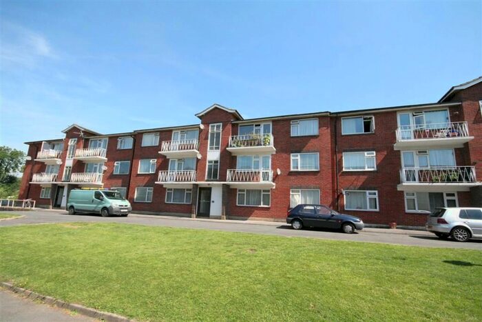 2 Bedroom Flat To Rent In Keymer Court, Burgess Hill, West Sussex, RH15