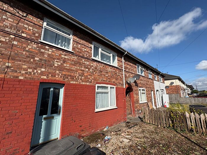 3 Bedroom Terraced House To Rent In Weighton Grove, Hull, HU6