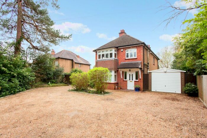4 Bedroom Detached House To Rent In Whyteleafe Road Caterham, CR3