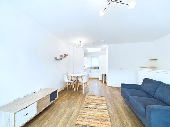 3 Bedroom Apartment To Rent In Gilroy Road, Leith, Edinburgh, EH6