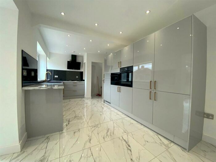 3 Bedroom Semi-Detached House To Rent In Holbeche Road, Sutton Coldfield, West Midlands, B75