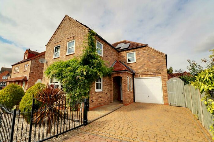 4 Bedroom Detached House For Sale In St Martins Park, Owston Ferry, DN9