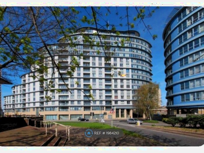 2 Bedroom Flat To Rent In Centrium, Woking, GU22