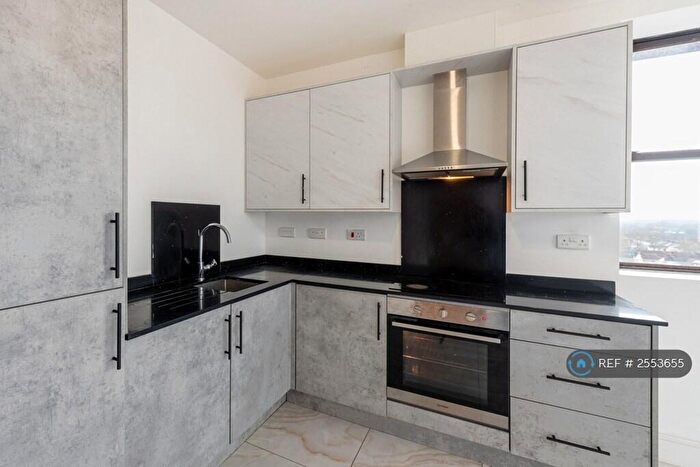 1 Bedroom Flat To Rent In Farnsby Street, Swindon, SN1