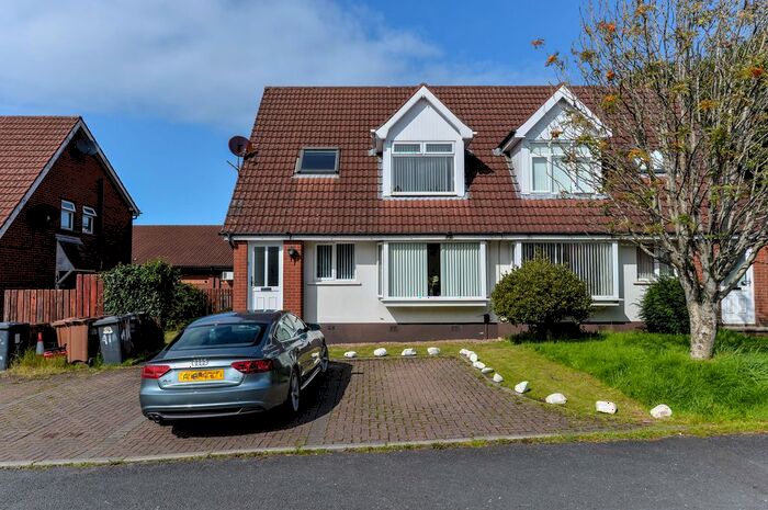 2 Bedroom Flat For Sale In Carnbrae Park, Belfast, BT8