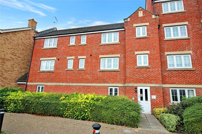 2 Bedroom Apartment For Sale In Torun Way, Swindon, Wiltshire, SN25