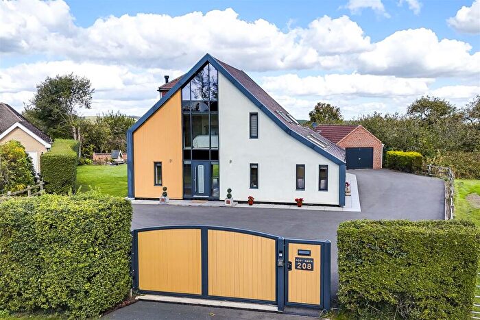 4 Bedroom Detached House For Sale In Spring Lane, Lambley, Nottinghamshire, NG4