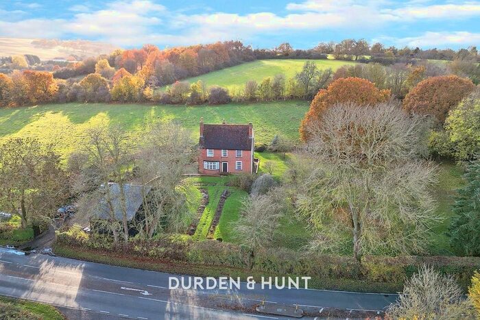 4 Bedroom Detached House To Rent In Middle Street, Nazeing, EN9