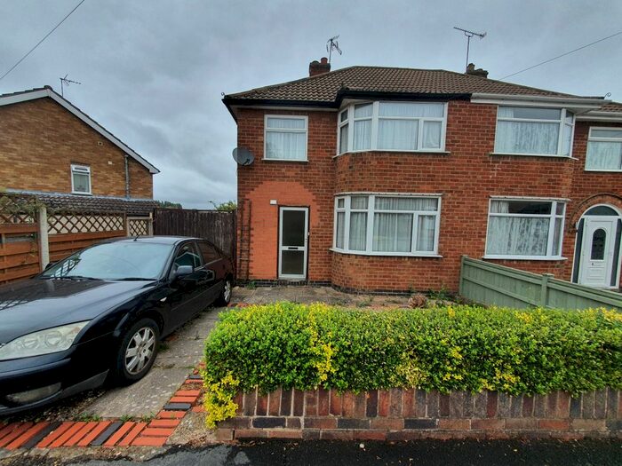 3 Bedroom Property To Rent In Thorpe Drive, Wigston, LE18