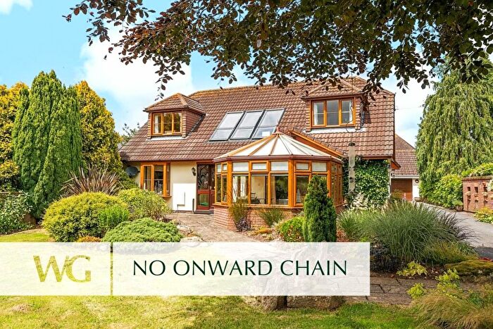 3 Bedroom Detached House For Sale In Exton, Exeter, Devon, EX3