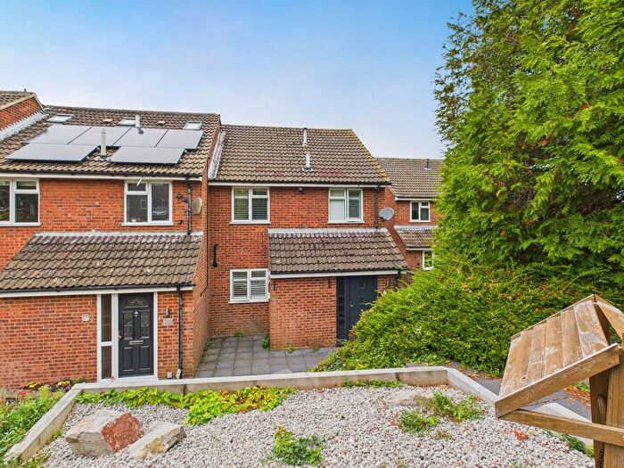 3 Bedroom End Terrace House For Sale In Hazelwood Close, Chesham, HP5