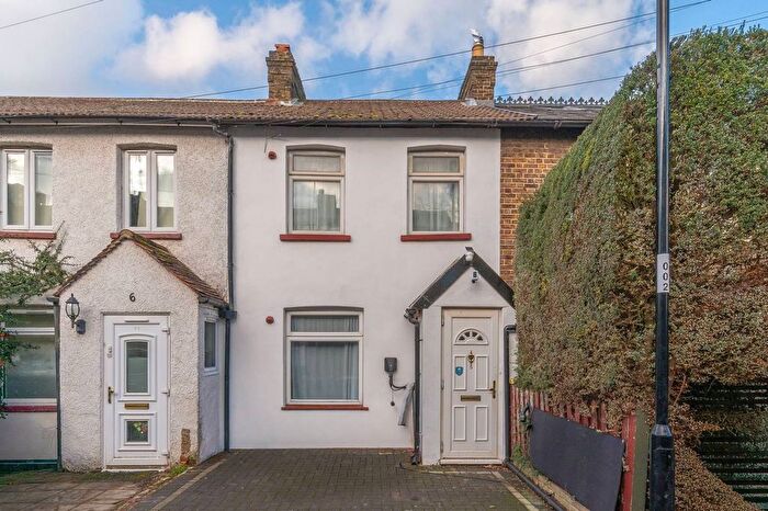 2 Bedroom Terraced House To Rent In Johns Terrace, Croydon, CR0