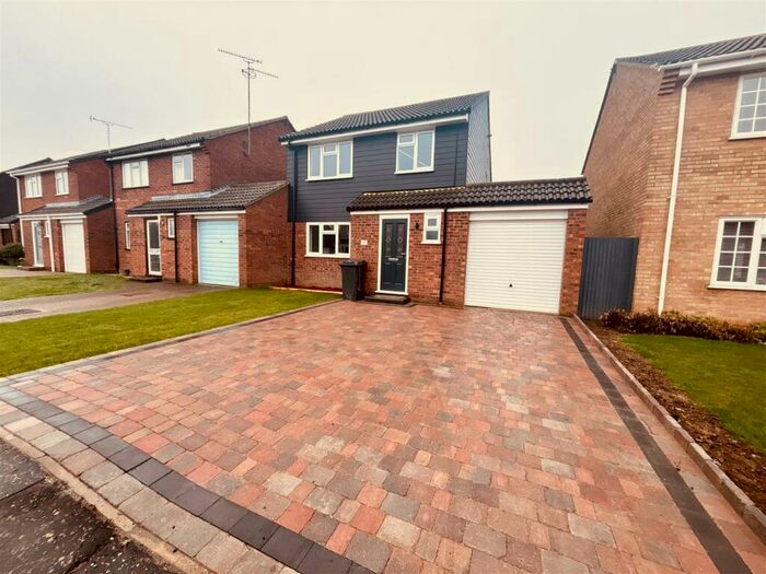 3 Bedroom House To Rent In Quilp Drive, Chelmsford, CM1