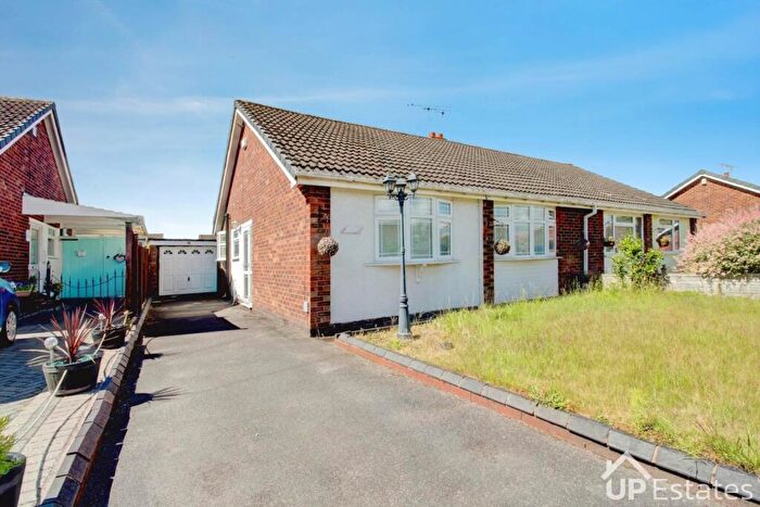 2 Bedroom Semi-Detached House For Sale In Naseby Close, Binley, Coventry, CV3