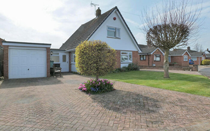 3 Bedroom Detached Bungalow For Sale In Thames Crescent, Melksham, SN12