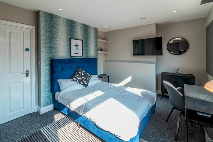 1 Bedroom Flat To Rent In Block B, Canning Place, NG1